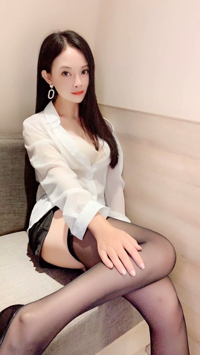 静安蛇纹菊花女